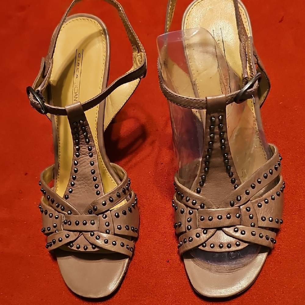 CIRCA JOAN DAVID LEATHER STUDDED FEMININE T STRAP HEELS ☆HOLIDAY SALE☆